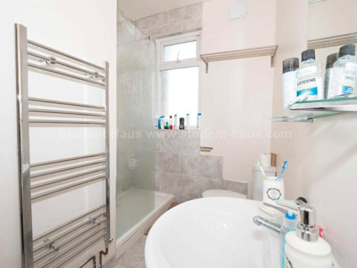 3 Bedroom House To Rent In Gerald Road, Salford, M6