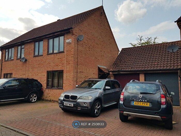 3 Bedroom Semi-Detached House To Rent In Maulden Gardens, Giffard Park, Milton Keynes, MK14