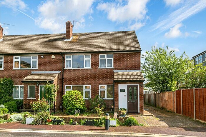 2 Bedroom Flat To Rent In Rowntree Road, Twickenham, TW2
