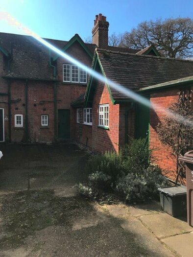 2 Bedroom House To Rent In Sparrowhall Cottages, Waterend Lane, Wheathampstead, Hertfordshire, AL4