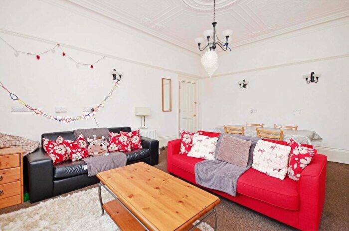 4 Bedroom House To Rent In A Fulwood Road, Broomhill, S10