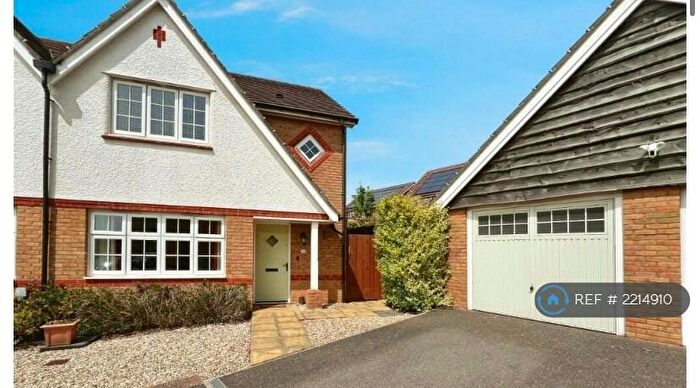 3 Bedroom Semi-Detached House To Rent In Crackington Avenue, Exeter, EX4