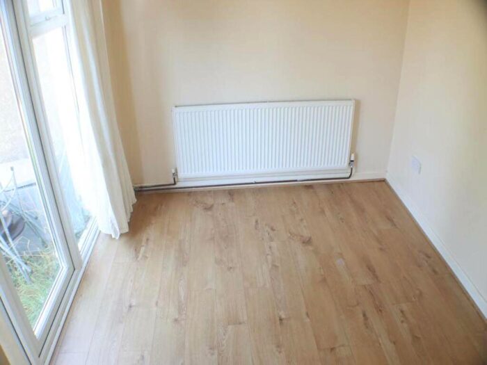4 Bedroom House To Rent In Bishops Rise, Hatfield, Hertfordshire, AL10