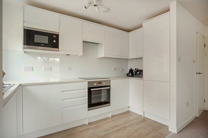 2 Bedroom Apartment To Rent In Osborne Road Windsor, SL4