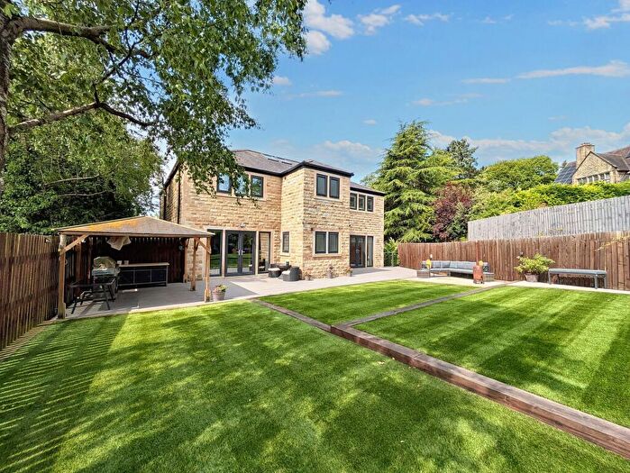 5 Bedroom Detached House For Sale In Northgate, Honley, HD9