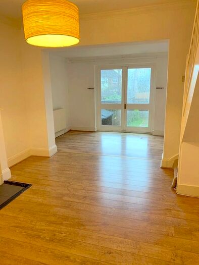 2 Bedroom Semi-Detached House To Rent In Slades Hill, Enfield, EN2