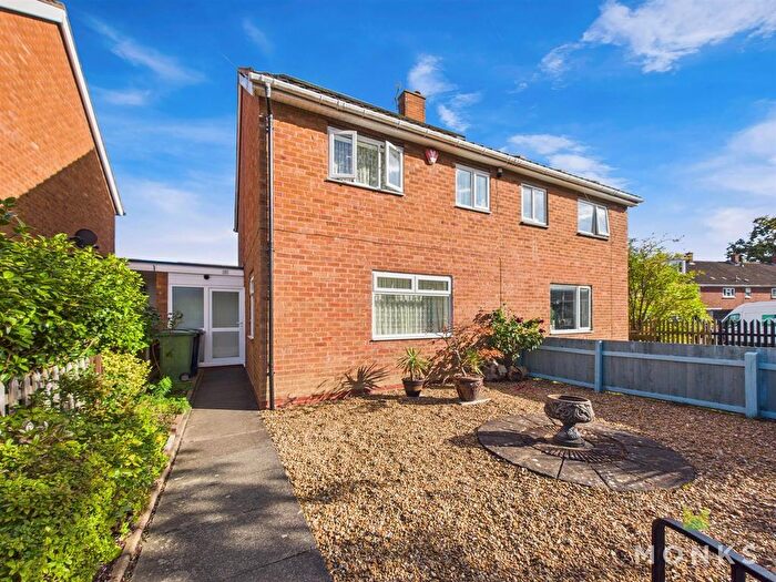 3 Bedroom Semi-detached House For Sale In Dutton Green, Shrewsbury, SY1