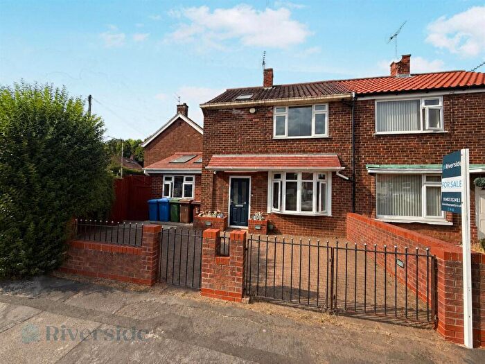 2 Bedroom Semi-Detached House For Sale In Danes Drive, Hessle, HU13