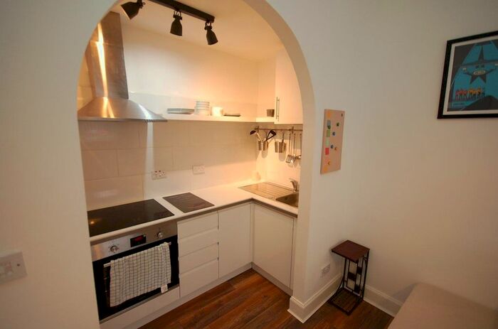 1 Bedroom Flat To Rent In Prospect Bank Road, Edinburgh, EH6