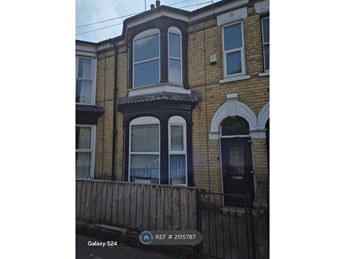 3 Bedroom Terraced House To Rent In Spring Bank West, Hull, HU3