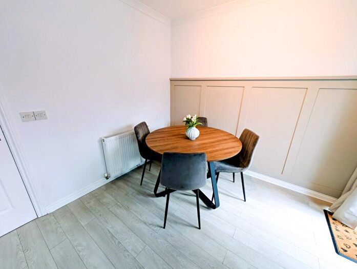 3 Bedroom Semi-Detached House For Sale In Lundholm Road, Stevenston, KA20