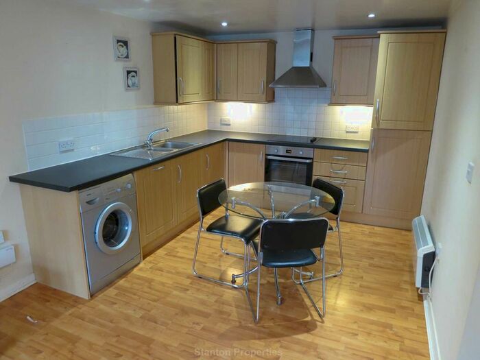 2 Bedroom Mews House To Rent In Off Crossway, Didsbury, M20
