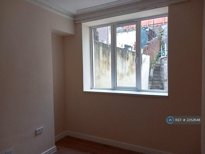 1 Bedroom Flat To Rent In Mount Pleasant, Swansea, SA1