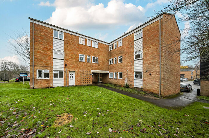 2 Bedroom Apartment For Sale In Lochinver, Bracknell, Berkshire, RG12