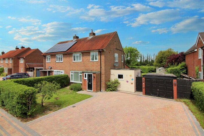 3 Bedroom Semi-Detached House For Sale In Burnham Road, Westcott, HP18