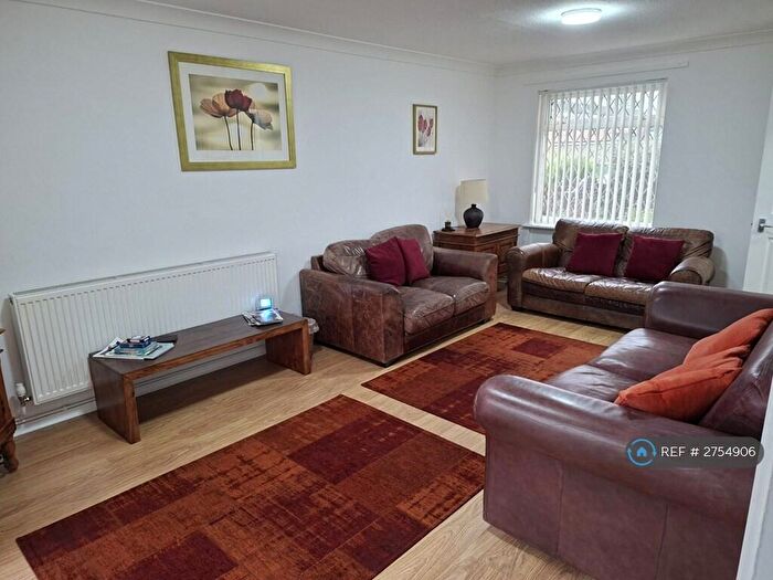 3 Bedroom Terraced House To Rent In Box Road, Birmingham, B37