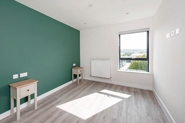 1 Bedroom Apartment To Rent In Windsor Bridge Road, Bath, Somerset, BA2