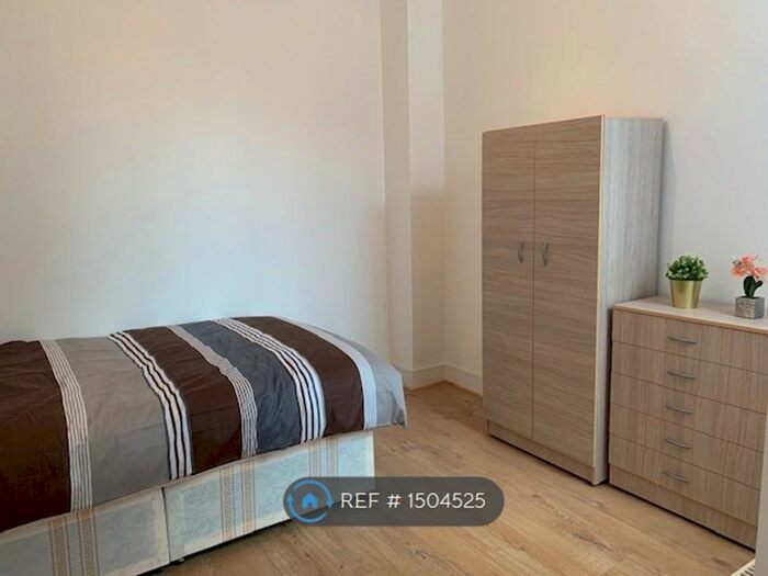 Studio To Rent In Sidney Avenue, London, N13