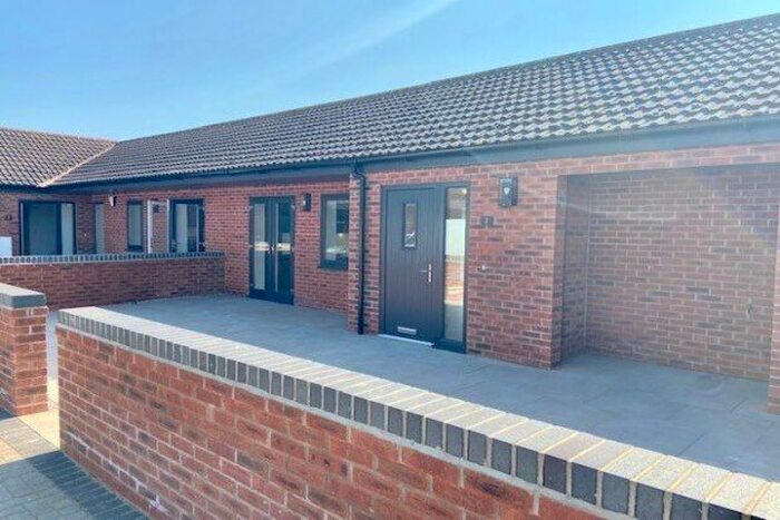 2 Bedroom Barn Conversion To Rent In Holme Farm Court, Nottingham, NG2