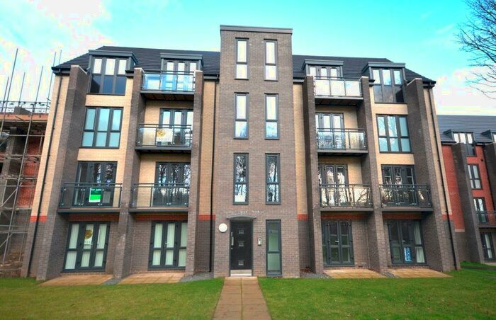 3 Bedroom Apartment To Rent In Shiell Heights, Durham City, DH1