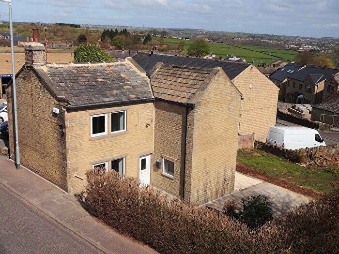 2 Bedroom Detached House For Sale In Bank Top, Southowram, HX3