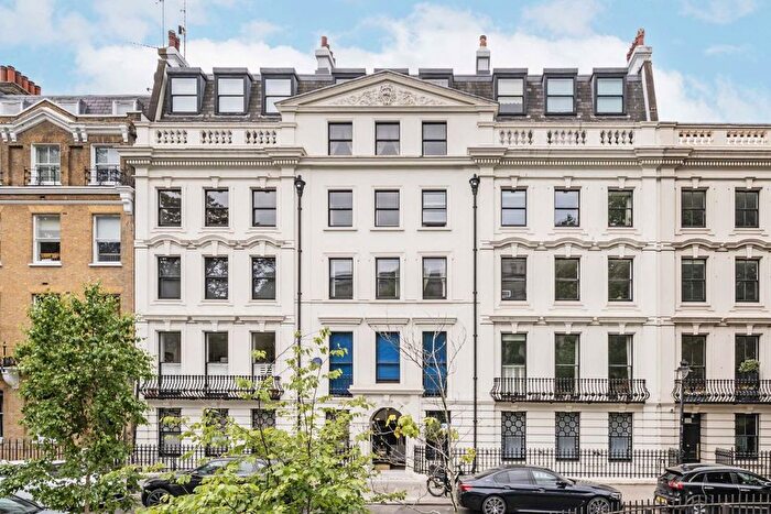 1 Bedroom Flat For Sale In Bloomsbury Square, London, WC1A