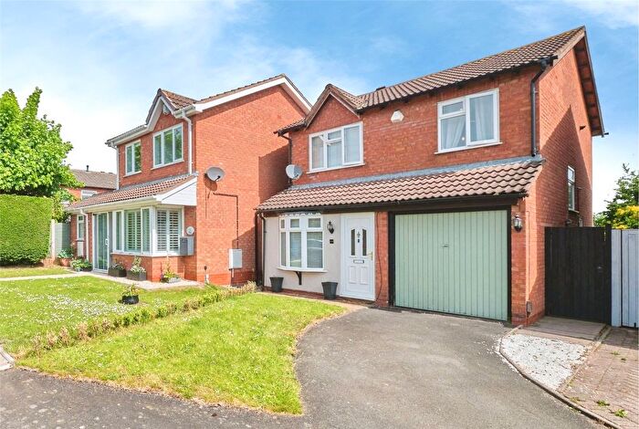 3 Bedroom Detached House For Sale In Curlew Close, Lichfield, Staffordshire, WS14