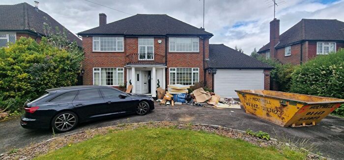 5 Bedroom Detached House To Rent In Old Bedford Road, Luton, LU2
