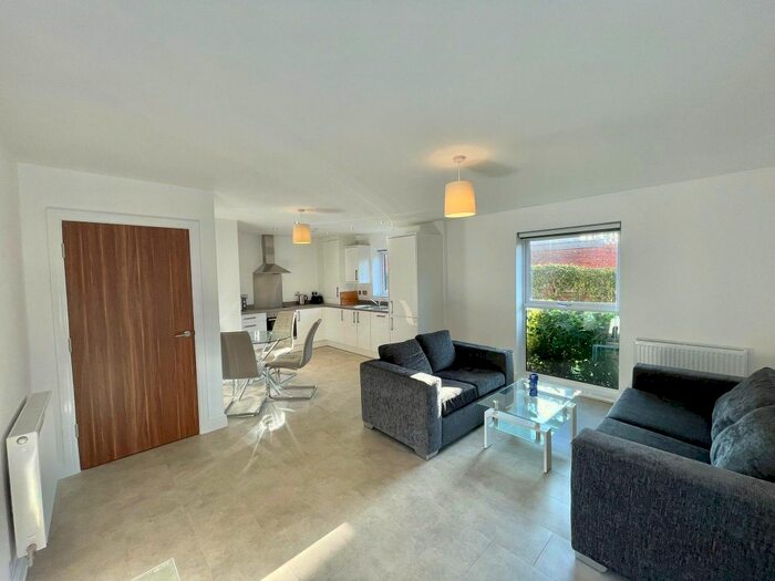 2 Bedroom Flat To Rent In Cambrian Court, Upper Cambrian Road, Chester, CH1