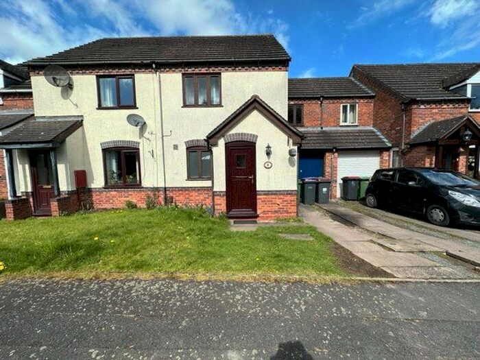 3 Bedroom End Of Terrace House To Rent In Kesworth Drive, Priorslee, Telford, Shropshire, TF2