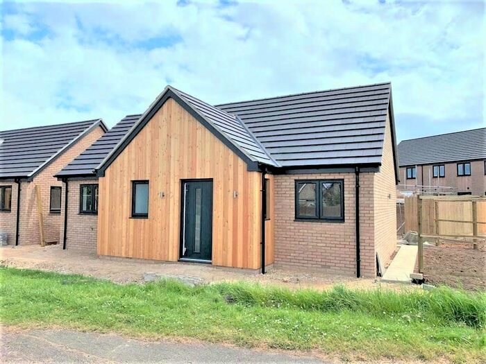 2 Bedroom Detached Bungalow To Rent In Old Lynn Road, Wisbech, PE13