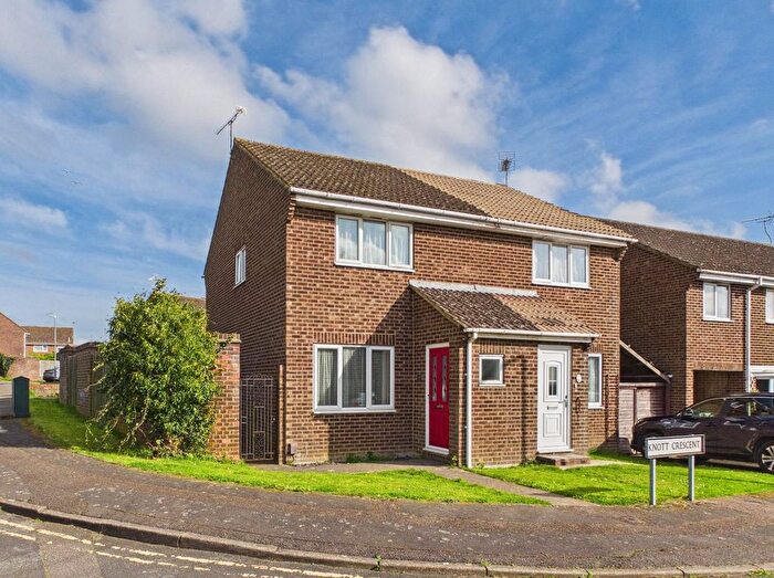 2 Bedroom Semi Detached House For Sale In Knott Crescent, Willesborough, Ashford, TN24