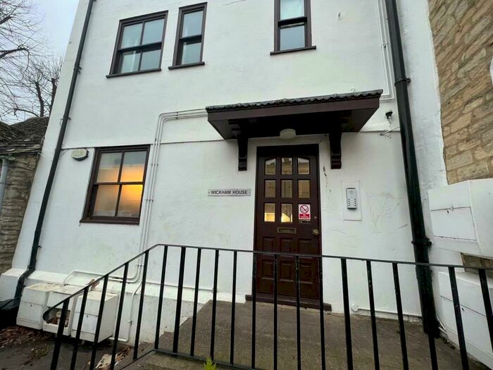 1 Bedroom Apartment To Rent In Market Square, Witney, OX28