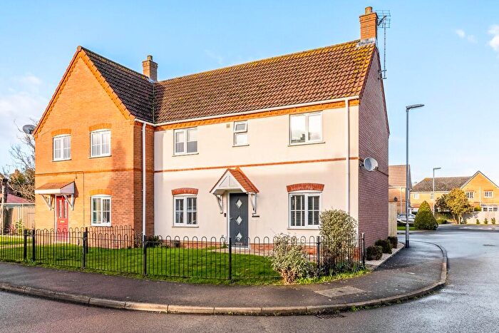 3 Bedroom Semi Detached House For Sale In Thomas Middlecott Drive, Kirton, PE20