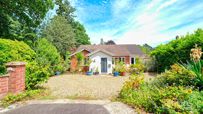 2 Bedroom Detached Bungalow For Sale In Thunder Lane, Norwich, Norfolk, NR7