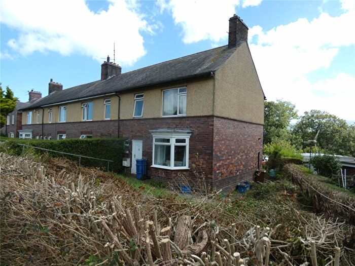 3 Bedroom End Of Terrace House For Sale In Penrhyn Avenue, Bangor, Gwynedd, LL57