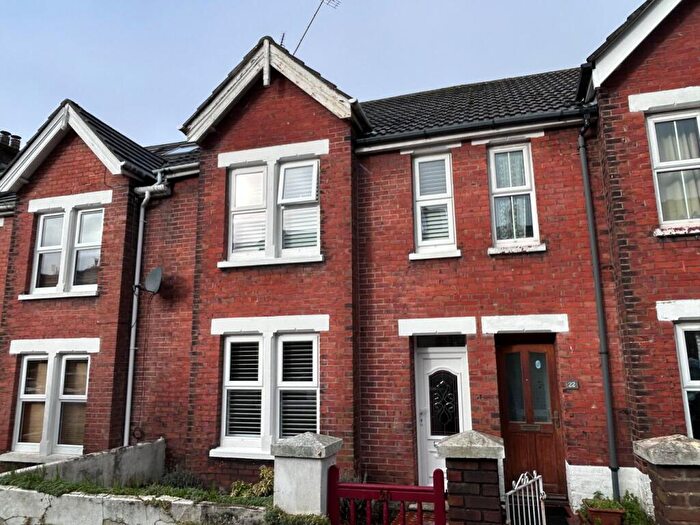 2 Bedroom Terraced House For Sale In St Johns Road, Heckford Park, BH15