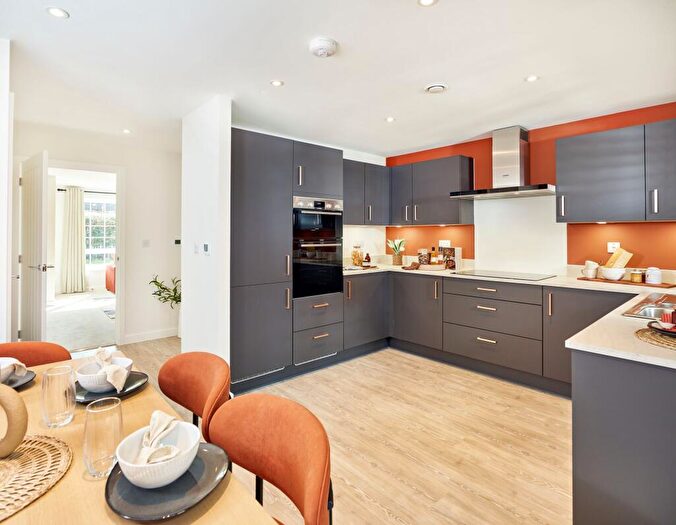 4 Bedroom Link Detached House For Sale In Station Road, Bow Brickhill, MK17