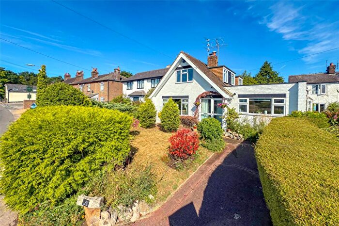 4 Bedroom Bungalow For Sale In Woodside Road, Woodside, Bedfordshire, LU1