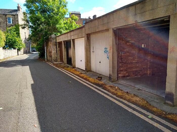 Garage / Parking To Rent In Inverleith Terrace Lane Garage, Edinburgh, EH3
