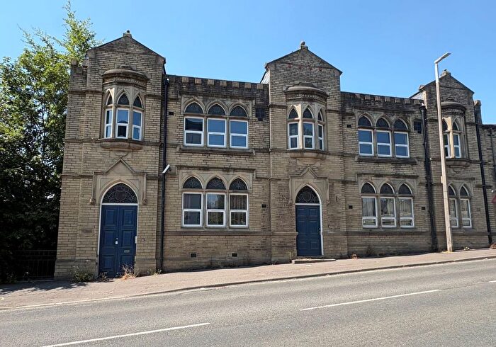 3 Bedroom Flat For Sale In The Flat At Masonic Hall, Briggate, Brighouse, Calderdale, HD6