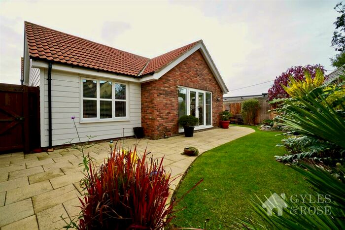3 Bedroom Detached Bungalow For Sale In Runnacles Close, Thorpe-Le-Soken, CO16