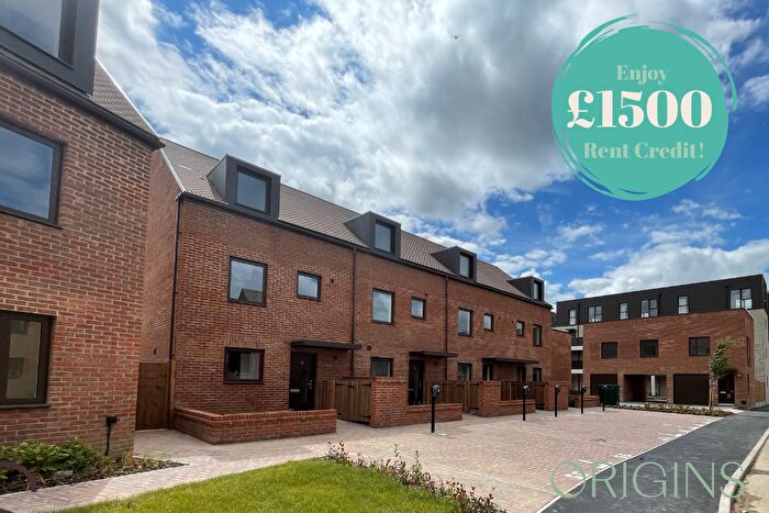 4 Bedroom Terraced House To Rent In Bearsden Avenue, Cambridge, Cambridgeshire, CB3