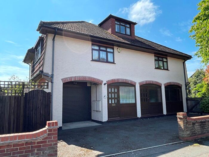 2 Bedroom Flat To Rent In Heath Road, Colchester, CO3