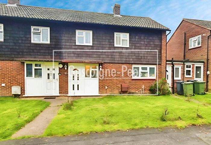 3 Bedroom Semi Detached House To Rent In Broomfield, Guildford, GU2