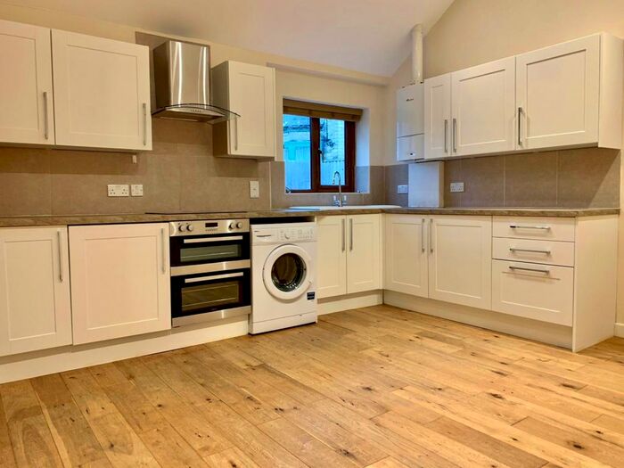 2 Bedroom Apartment To Rent In Cockburn Street, CB1