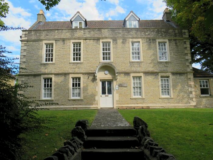 2 Bedroom Apartment To Rent In Bishopsworth, Vicarage Road, BS13