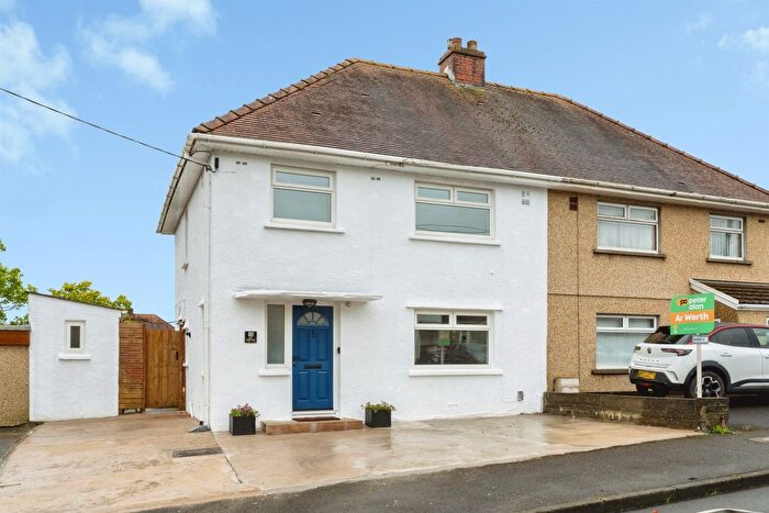 4 Bedroom Semi-Detached House For Sale In Brynteg Road, Gorseinon, Swansea, SA4