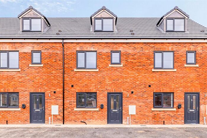 3 Bedroom Town House To Rent In Magpie Close, Long Sutton, PE12