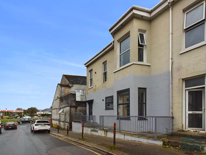 2 Bedroom Apartment To Rent In Tresluggan Road, Plymouth, PL5